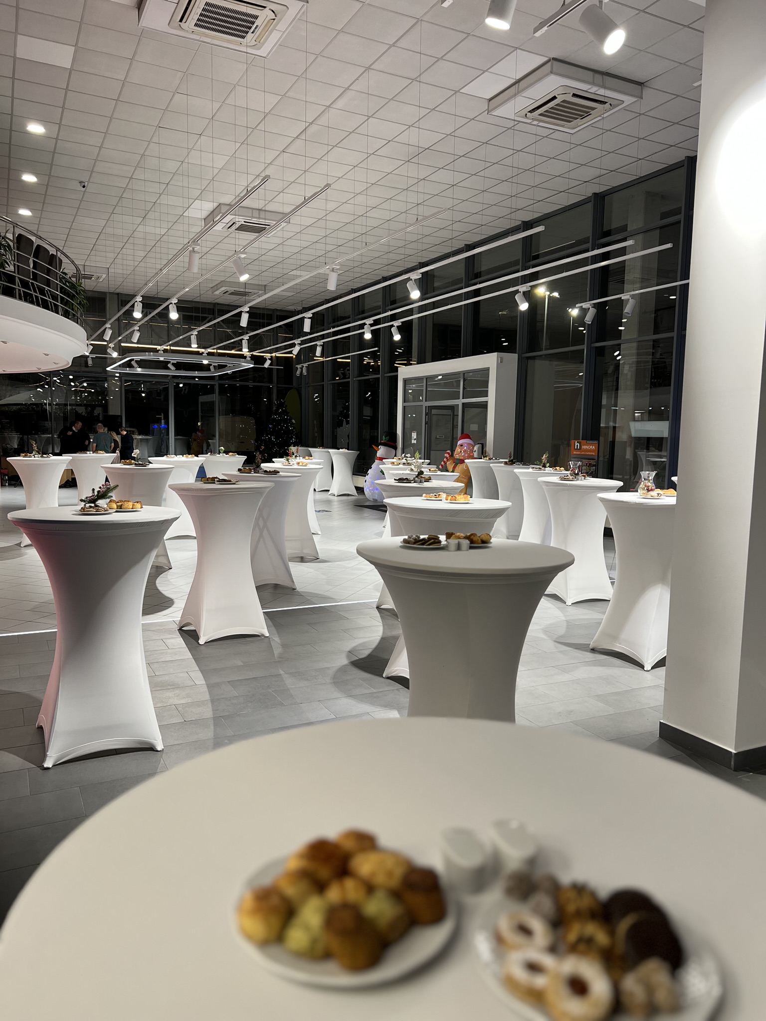 Bútor- és eszközbérlés