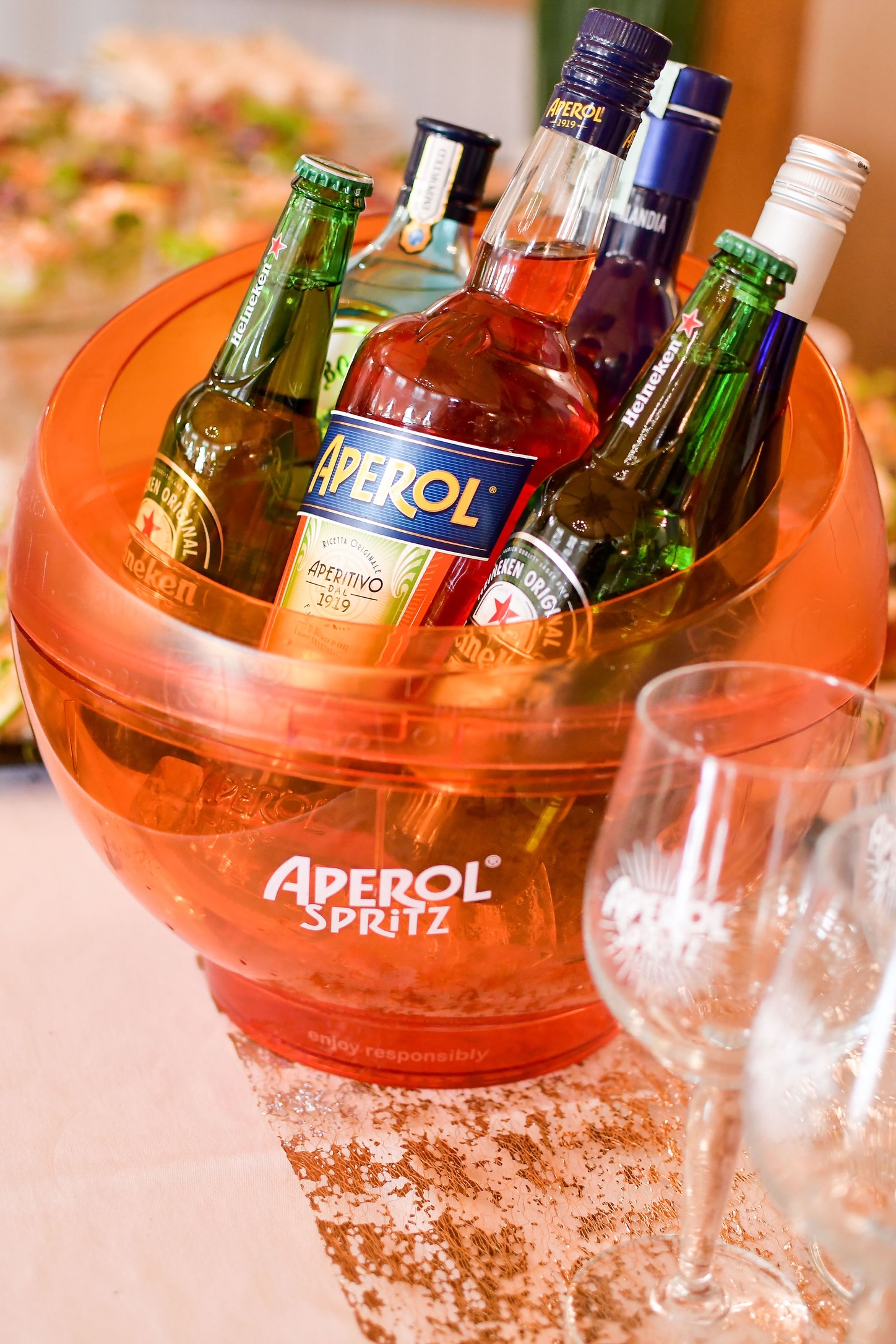 Koktélbár különleges koktélokkal és profi mixer személyzettel